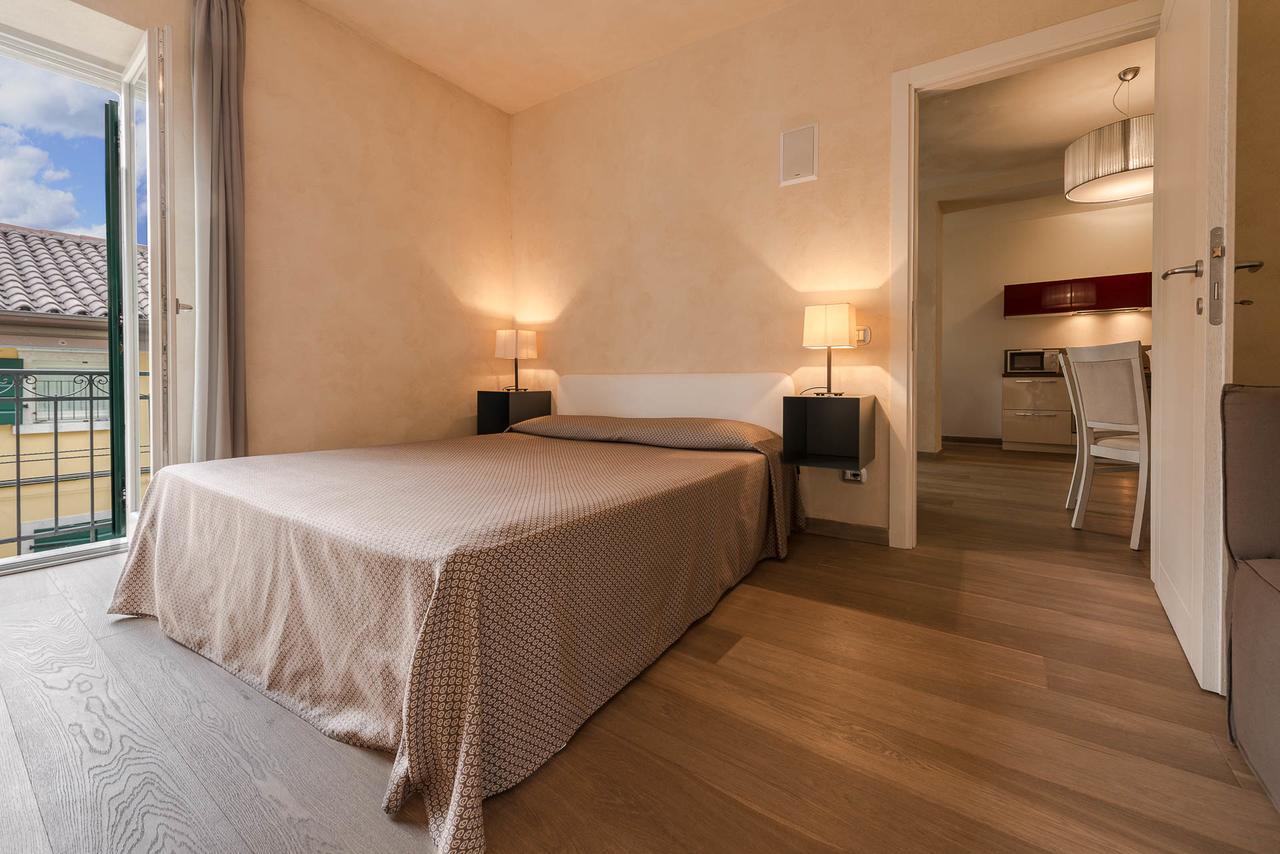 Lazise Boutique Apartment Lago E Relax Buitenkant foto