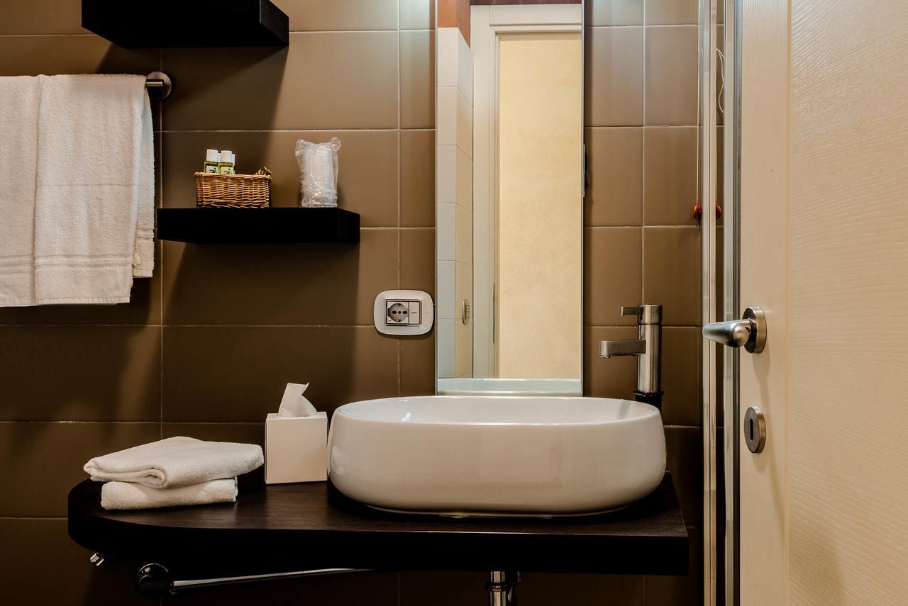 Lazise Boutique Apartment Lago E Relax Buitenkant foto